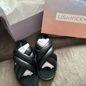 Lisa Vicky Black Women's Sandals